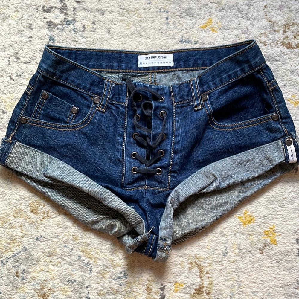 One teaspoon shorts